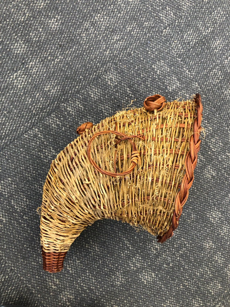 CORNUCOPIA SHAPED WICKER BASKET.