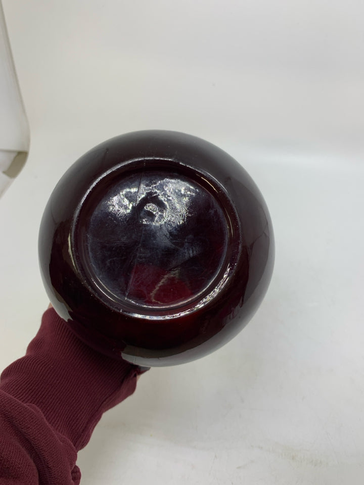 VTG RUBY RED GLASS TILT BALL PITCHER ICE LIP.