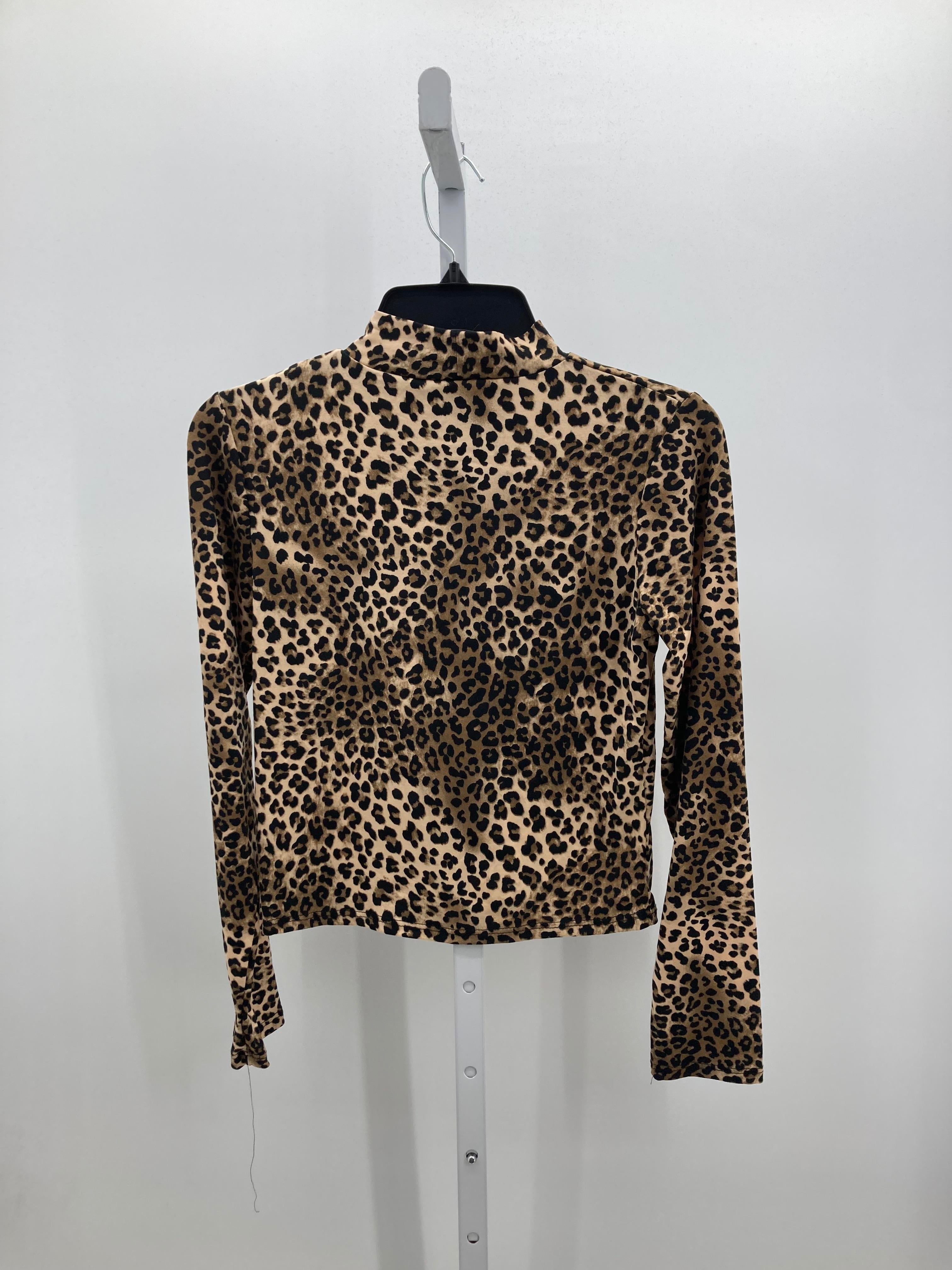 Olivia Rae Size Medium Juniors Long Sleeve Shirt