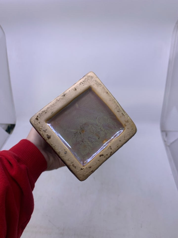 CERAMIC IRIDESCENT SNAKE SKIN PATTERN TALL VASE.