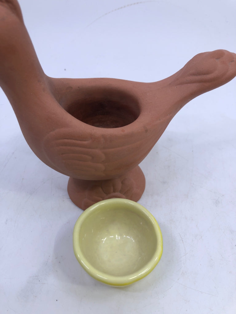 VTG AVON TERRA COTTA CHICKEN CANDLE HOLDER.