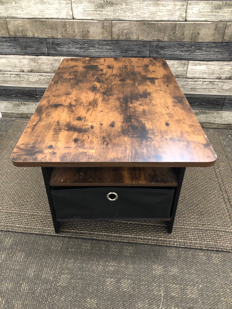 DARK WOOD COFFEE TABLE W/SIDE STORAGE.