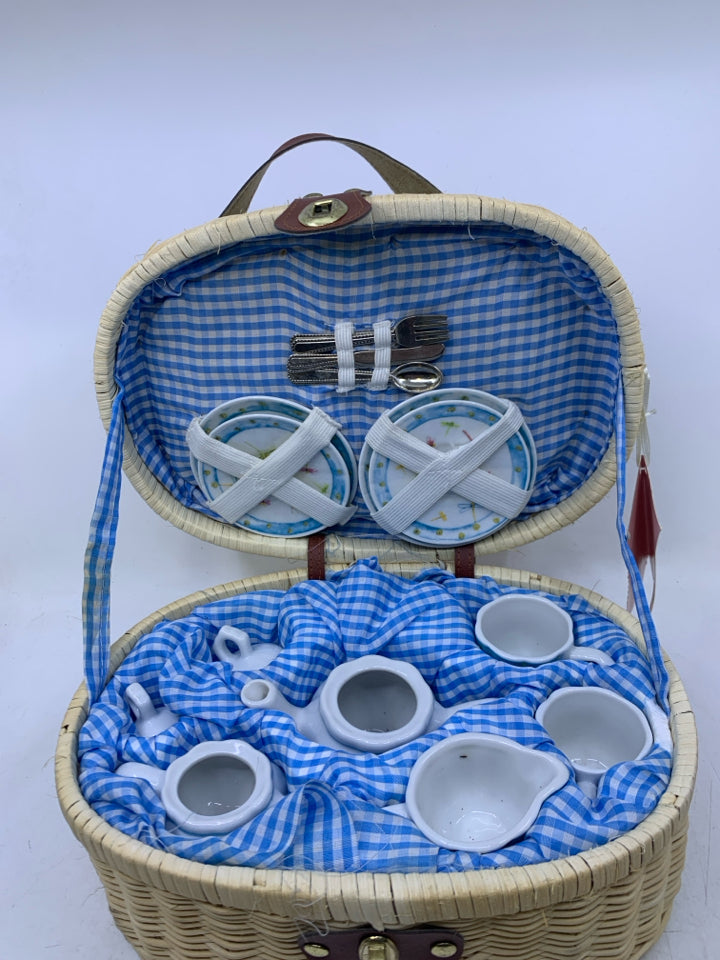 MINI DRAGONFLY TEA SET IN BLONDE BASKET CASE.