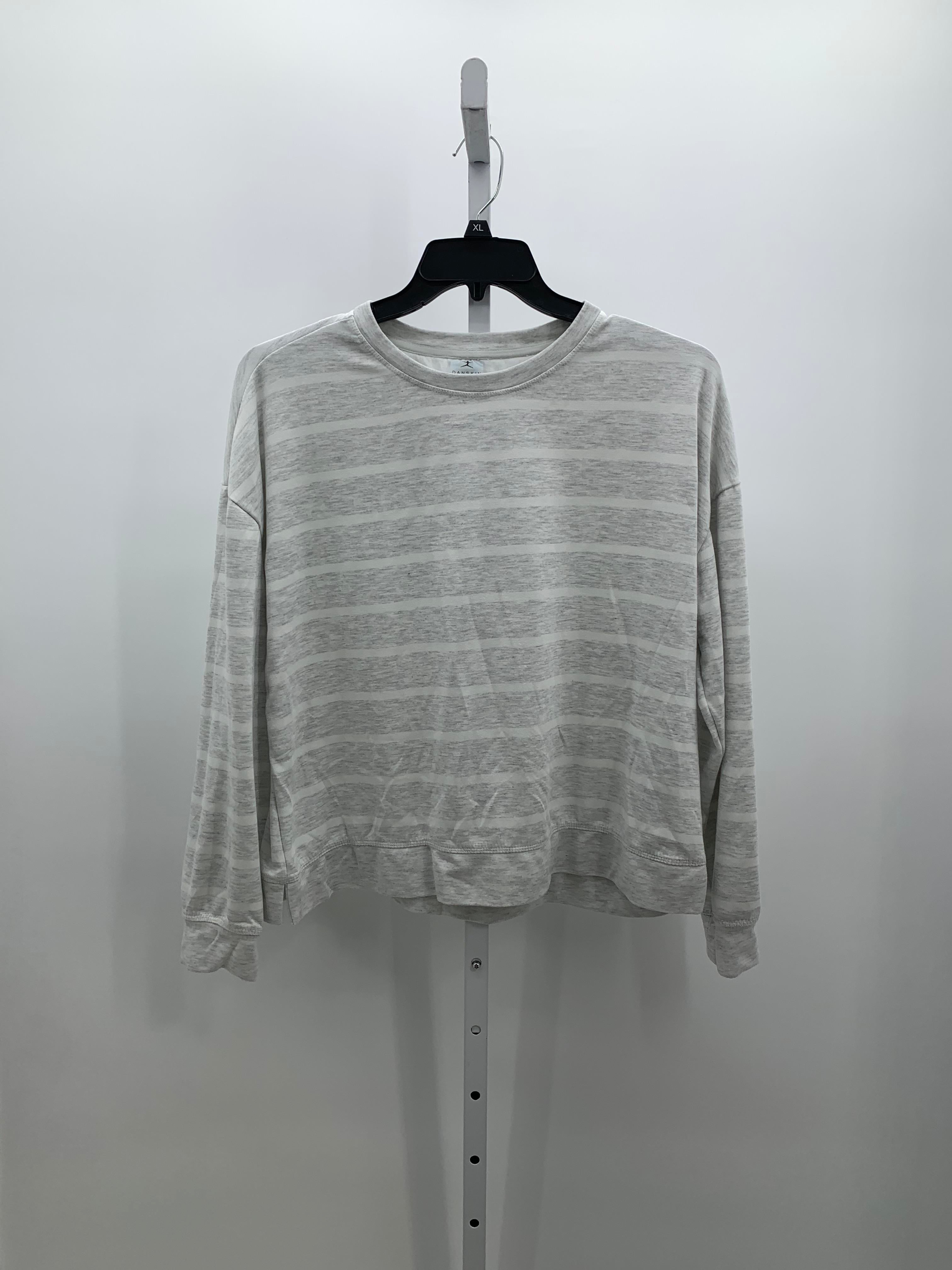 Danskin Size Extra Large Misses Long Sleeve Shirt