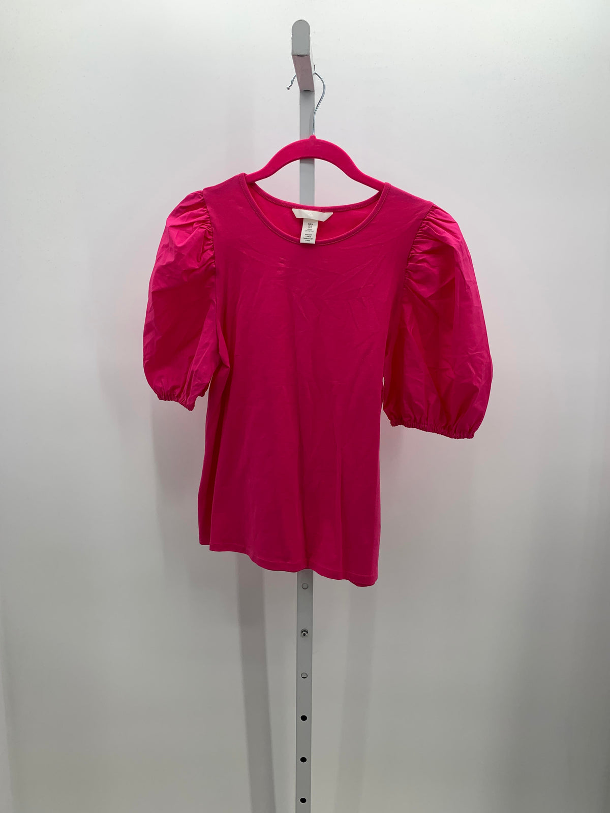 H&M Size Medium Misses Short Sleeve Shirt