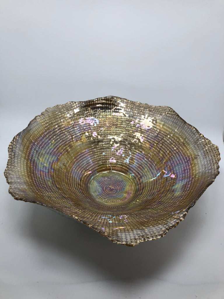 IRIDESCENT GOLD RUFFLE CENTERPIECE BOWL.