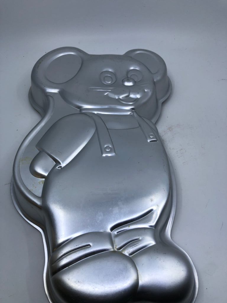 LITTLE MOUSE CAKE PAN.