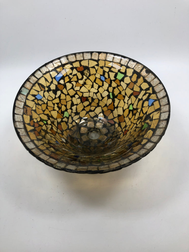 MOSAIC AMBER GLASS CENTERPIECE BOWL.