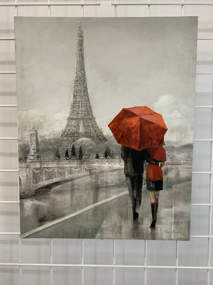 COUPLE AT EIFFEL TOWER CANVAS PRINT.