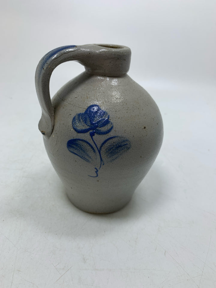 VTG SMALL JUG W/ BLUE PAINTED HEART HANDLE 1991.