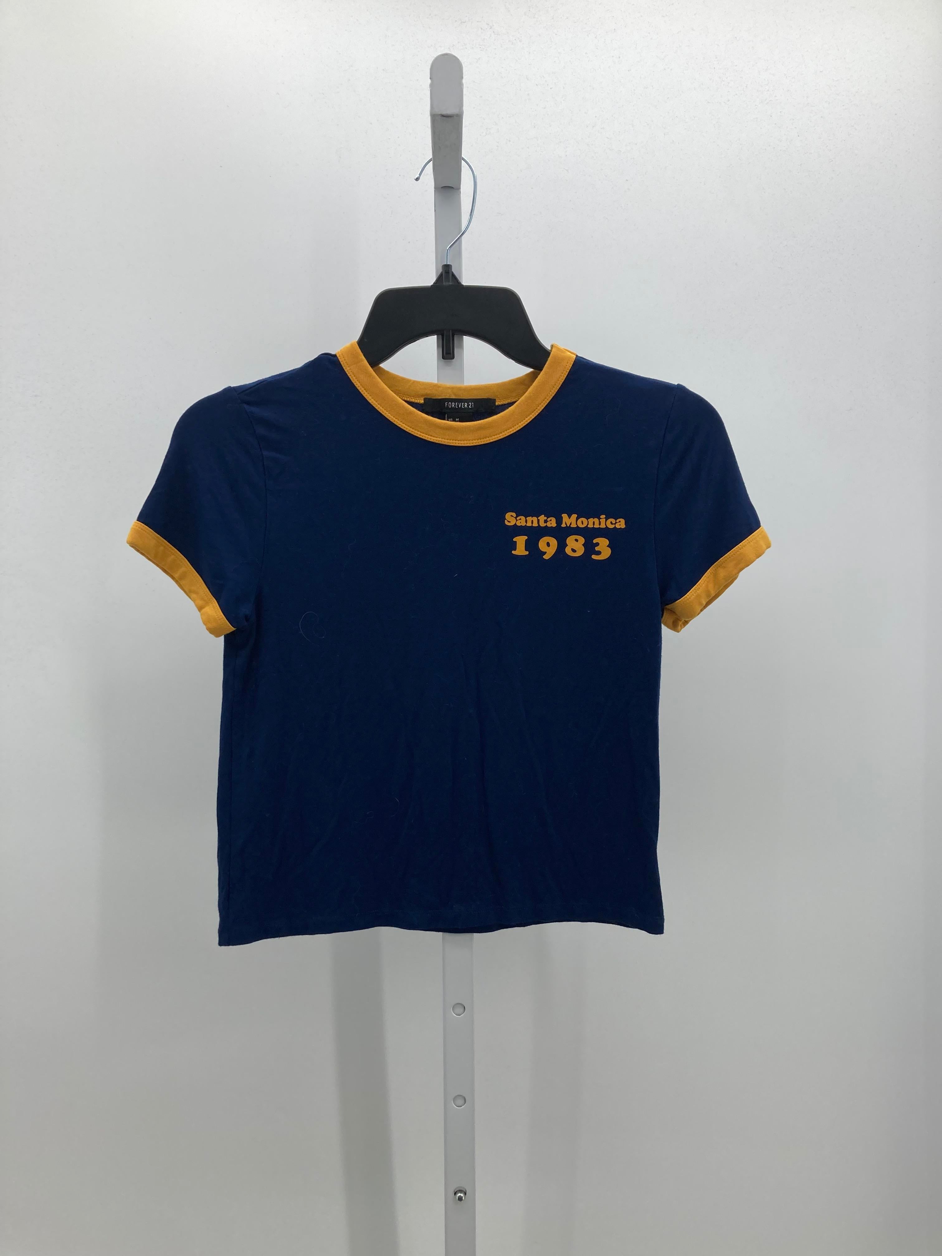 Forever 21 Size Medium Juniors Short Sleeve Shirt