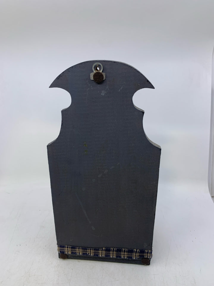 BLUE PAINTED WOOD PRIMITIVE STYLE 2 SLOT TAPERED W/ HANDLES.