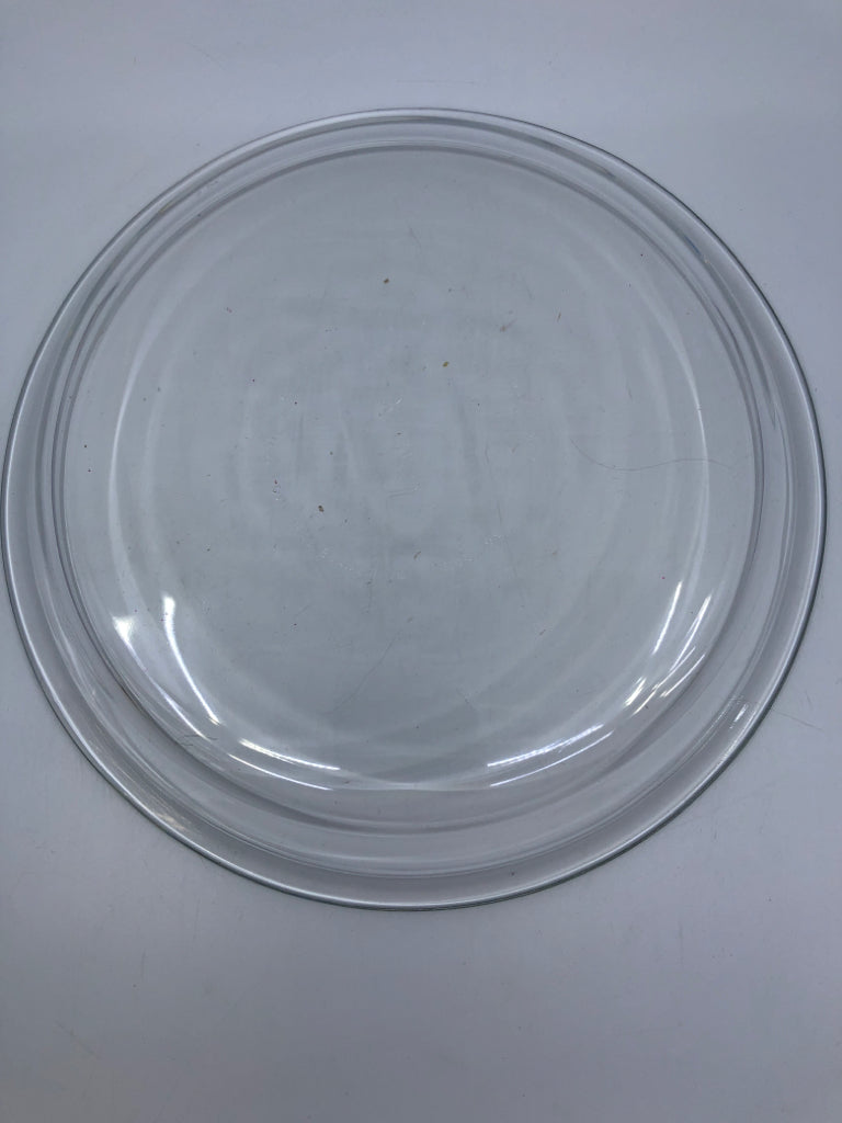 ROUND PYREX PIE DISH.