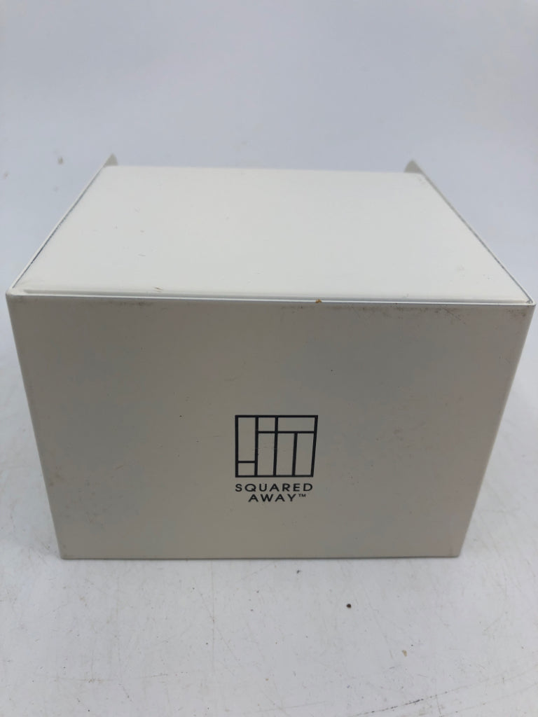 SMALL CREAM CONTAINER W WOOD HANDLE.