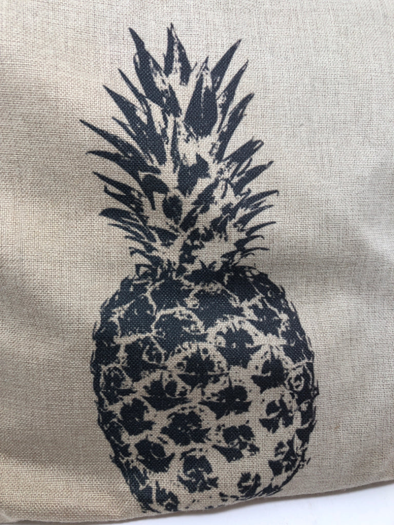 PINEAPPLE PILLOW.