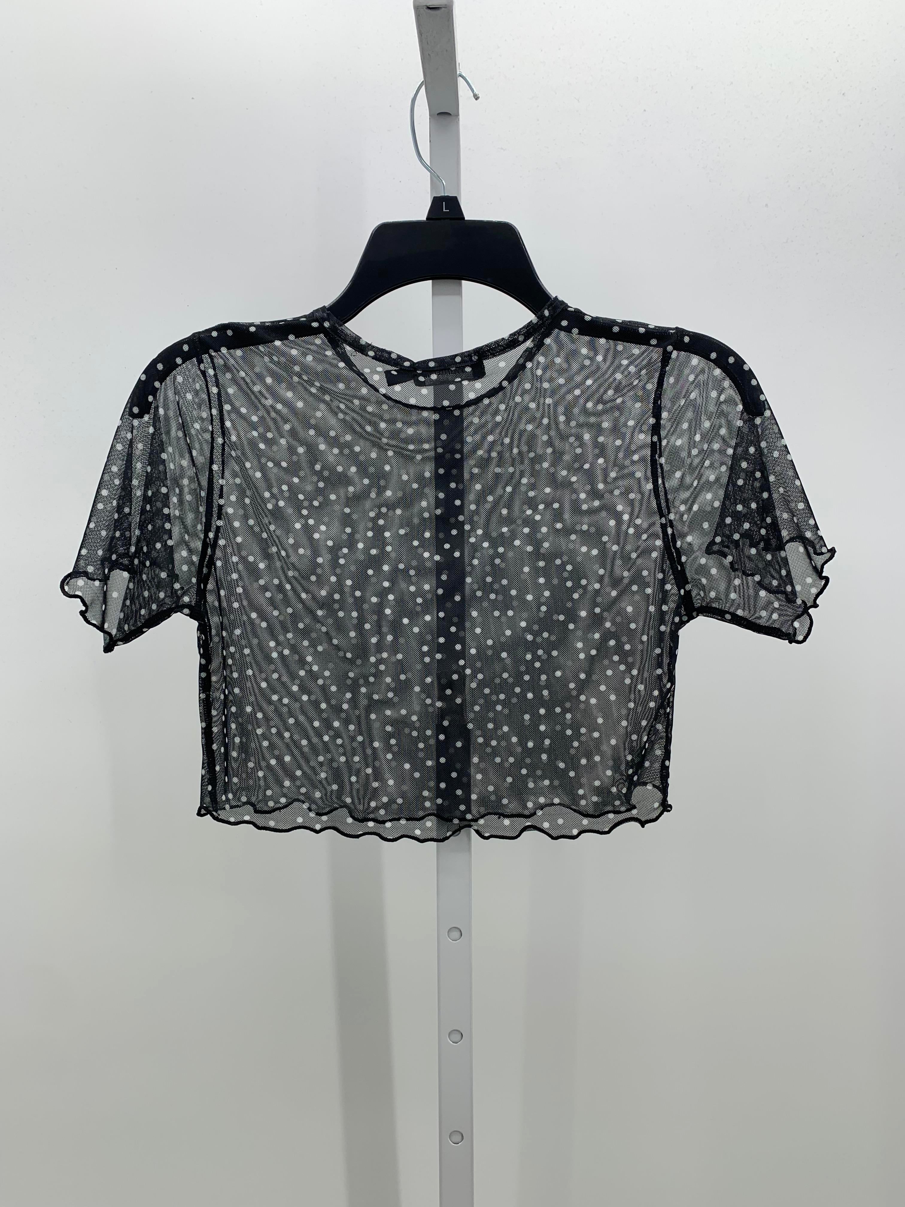 Size 4 Juniors Short Sleeve Shirt
