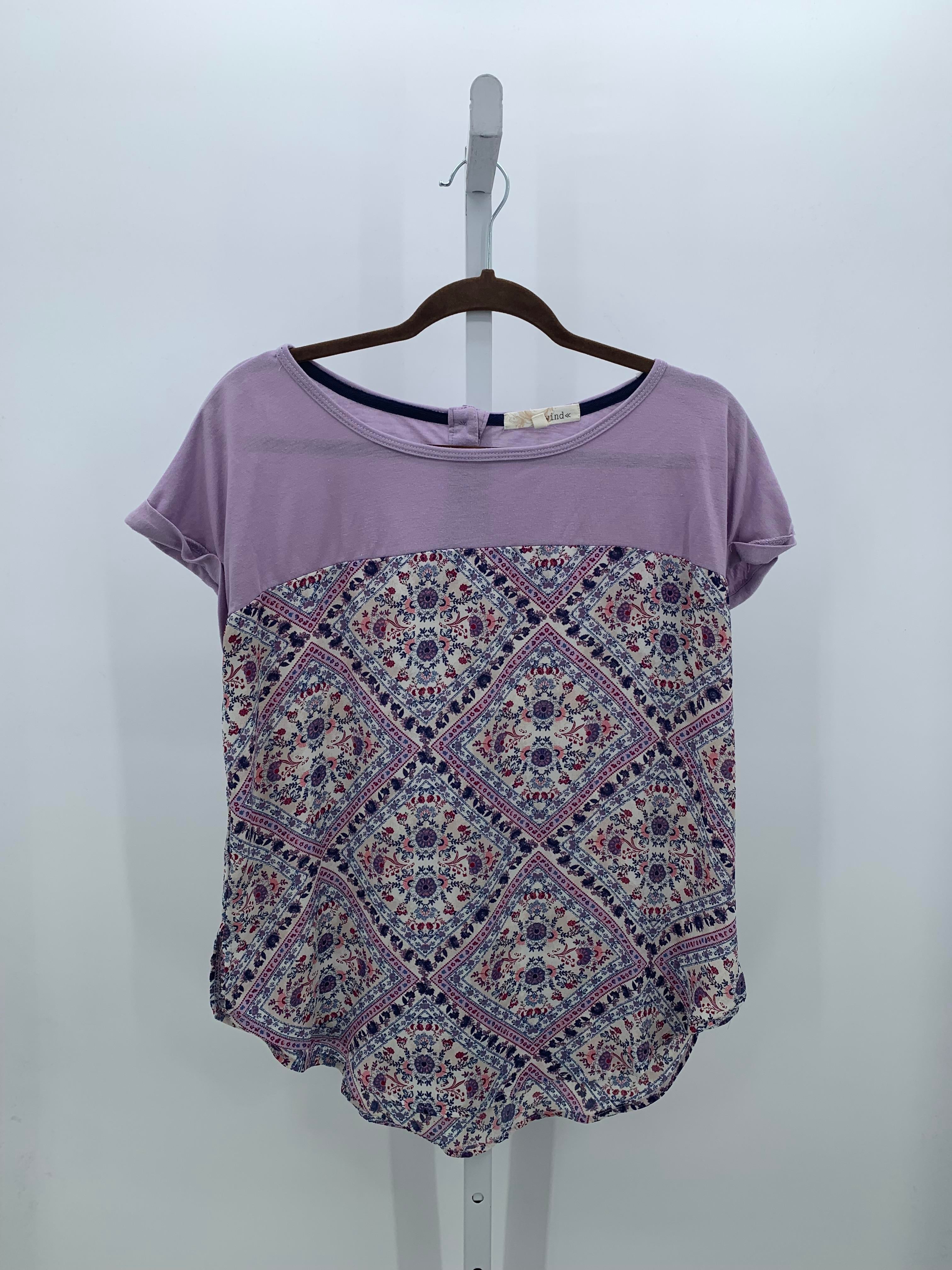 Rewind Size Large Juniors Short Sleeve Shirt