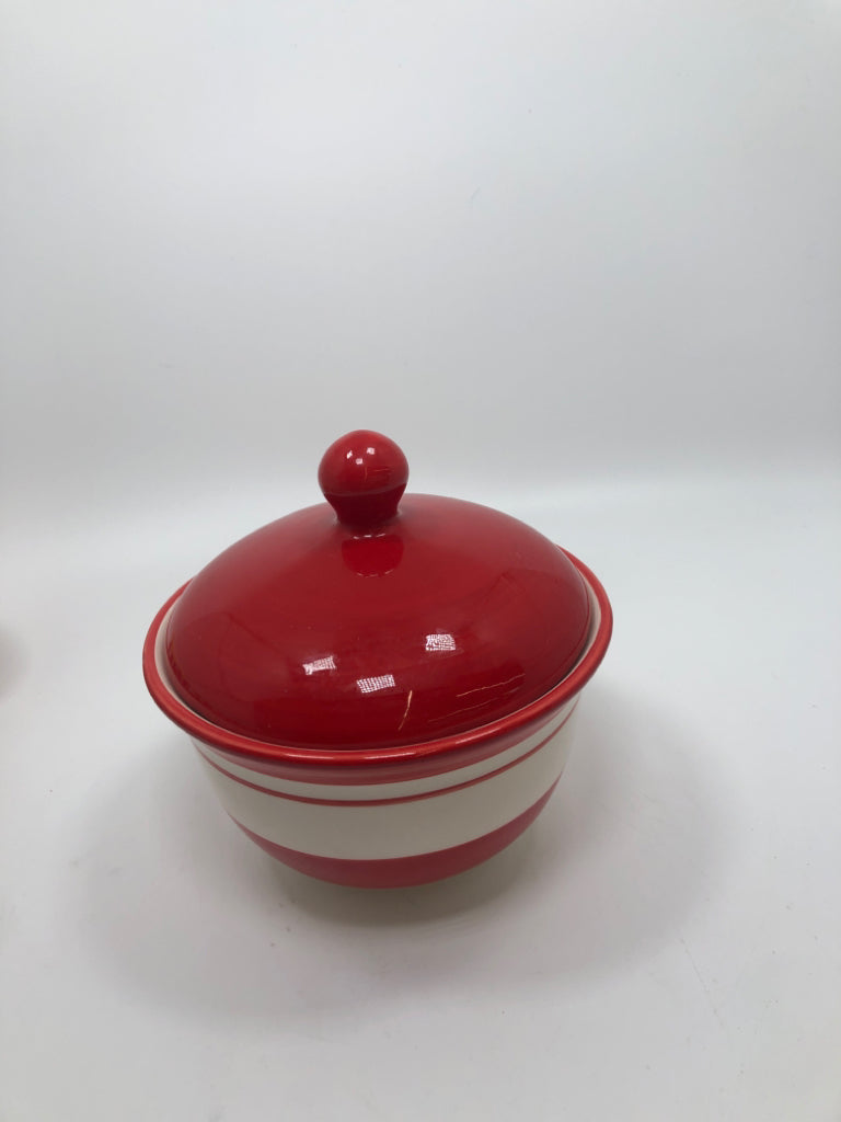9PC CERAMIC DIP DISH SET W/LIDDED BOWL AND 4 SPOONS.