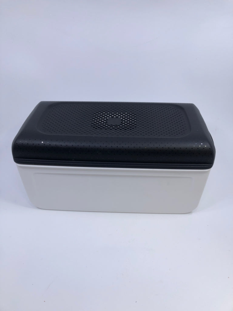 WHITE W/ BLACK LID TUPPERWARE BREADSMART JUNIOR STORAGE CONTAINER.