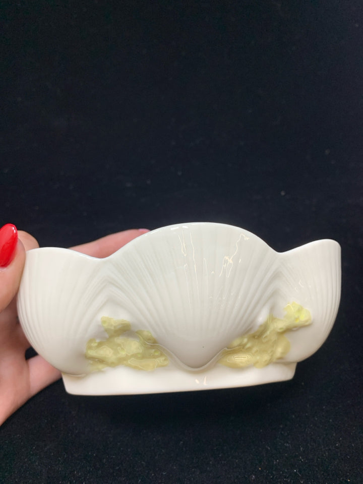 BELLEEK PORCELAIN SHELL DISH.