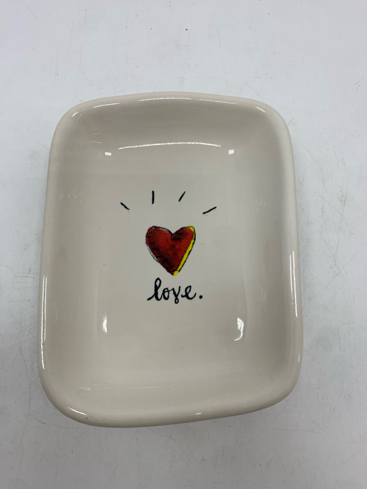 RAE DUNN "LOVE" RING HOLDER.