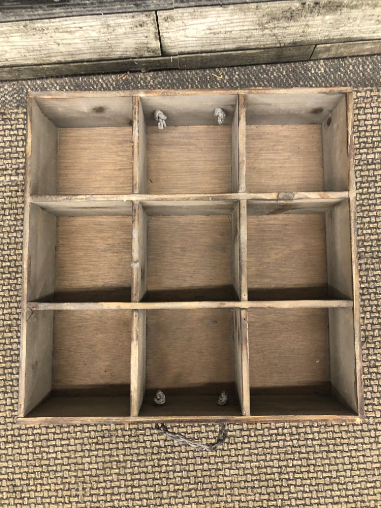 9-SLOT RUSTIC WOODEN STORAGE CADDY.
