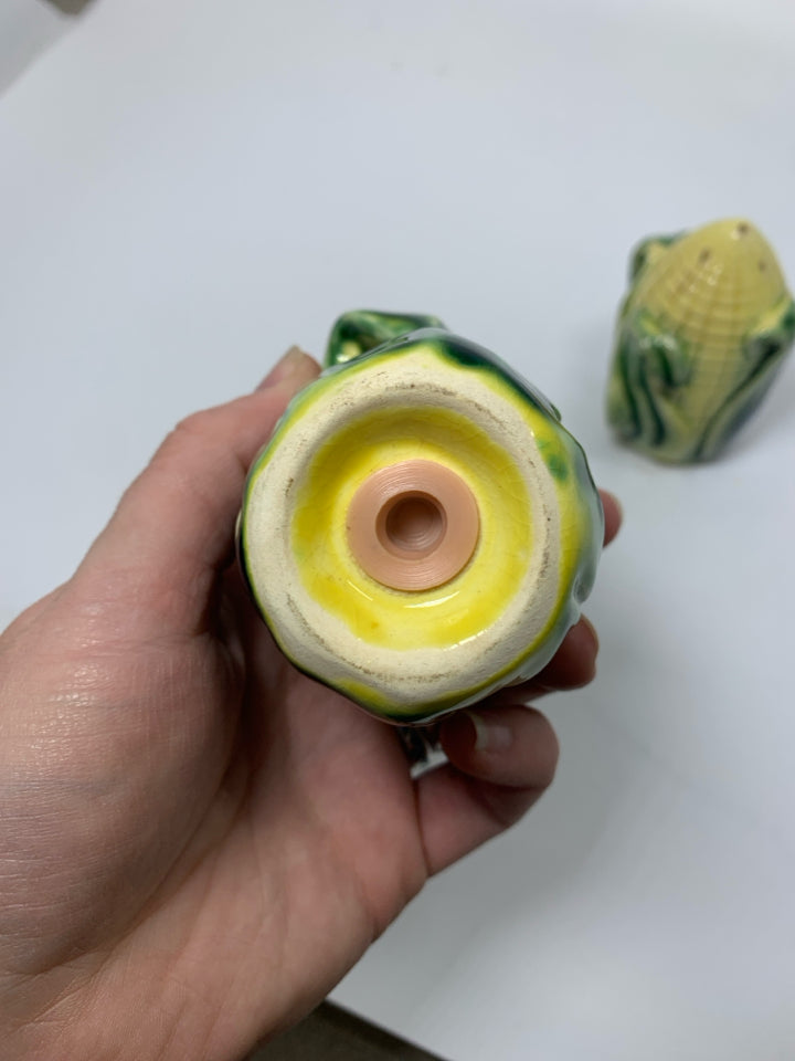 VTG STANFORD WARE EAR OF CORN SALT/PEPPER SHAKERS.