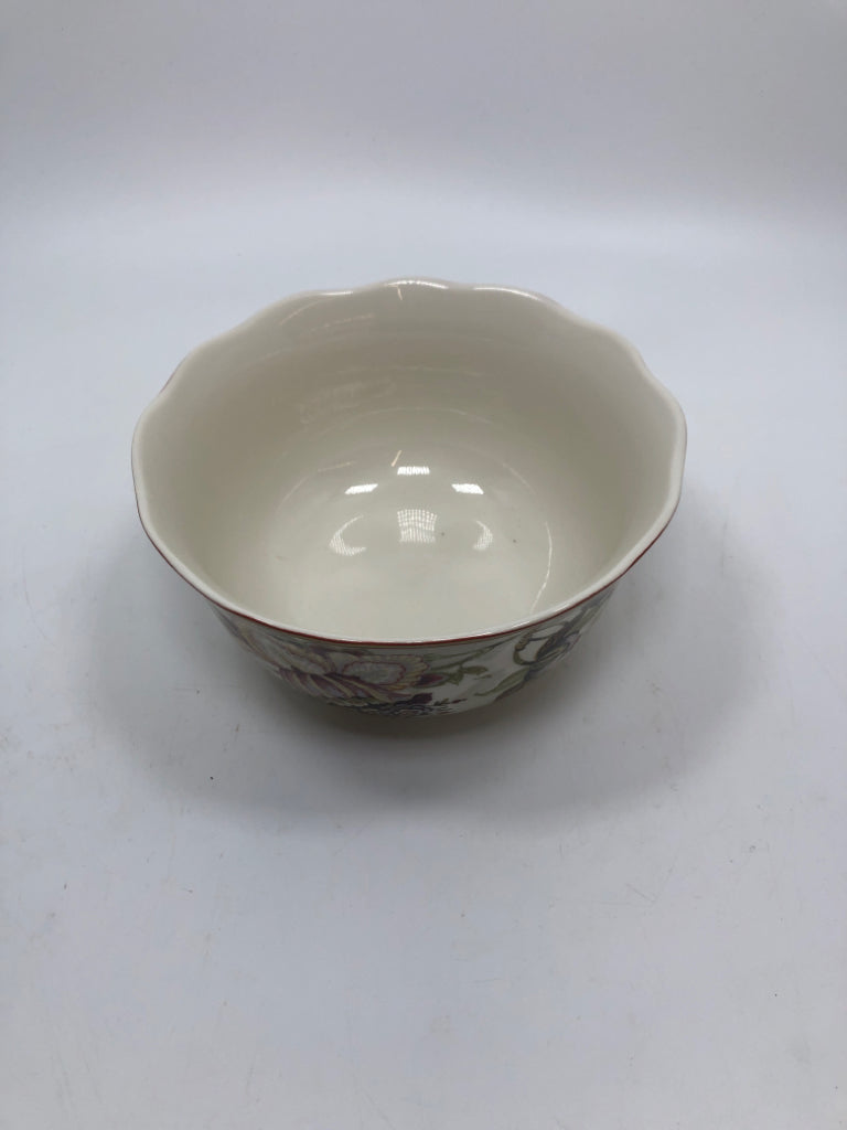 FLORAL BOWL W/WAVY RIM.