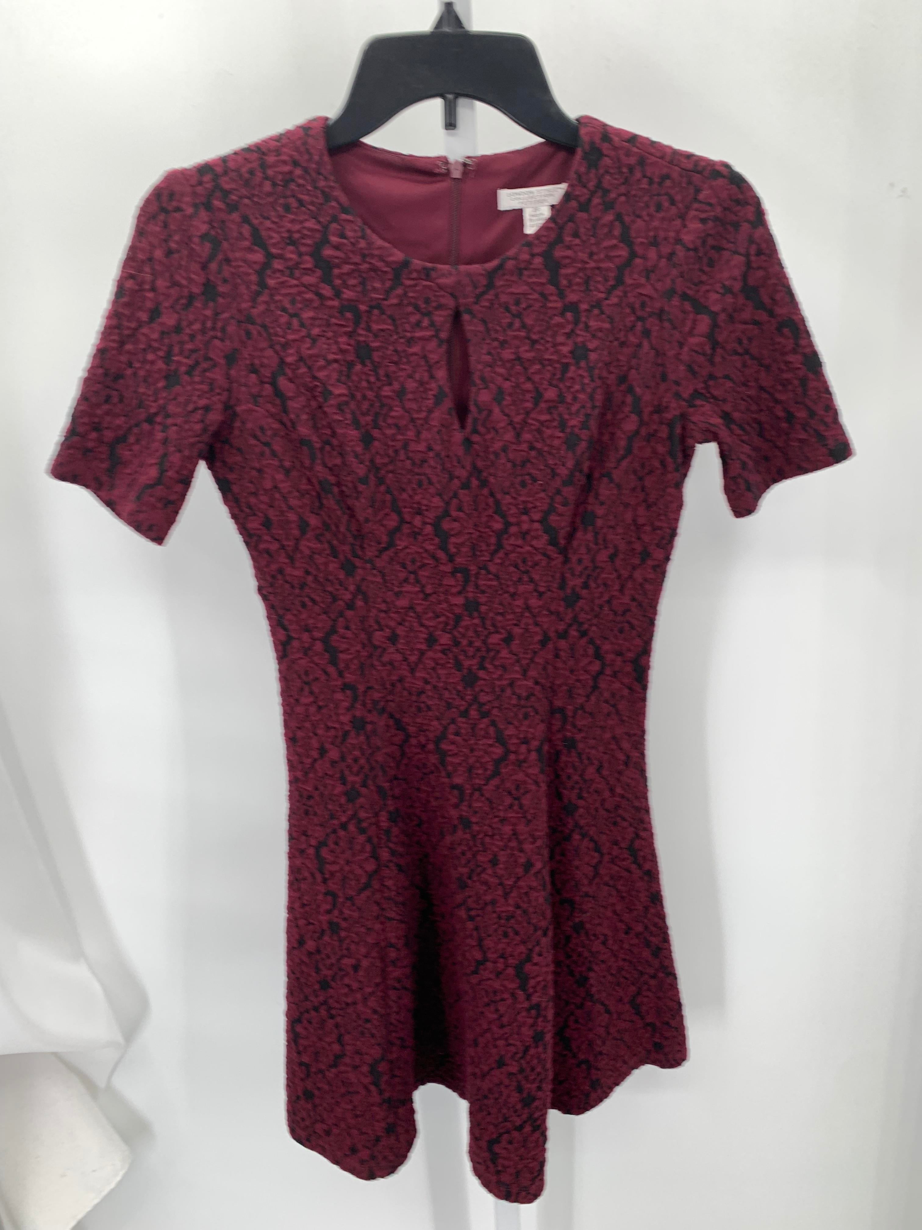 London Style Size 2 Petite Petite Short Sleeve Dress