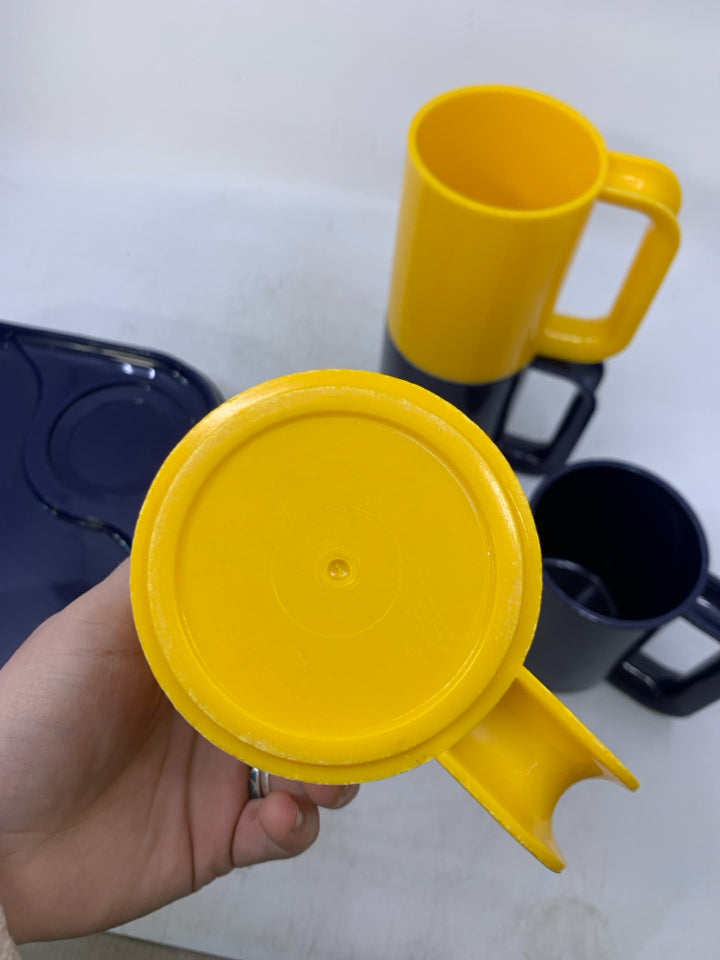 8 PC SVC 4 VTG BLUE & YELLOW PLASTIC SNACK PLATE/ CUP INGRID.