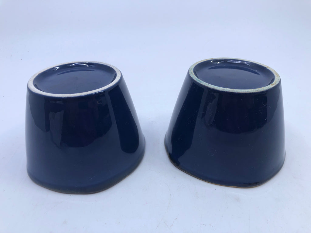 2 DARK BLUE, YELLOW AND BERRIES INSIDE MINI DISH.