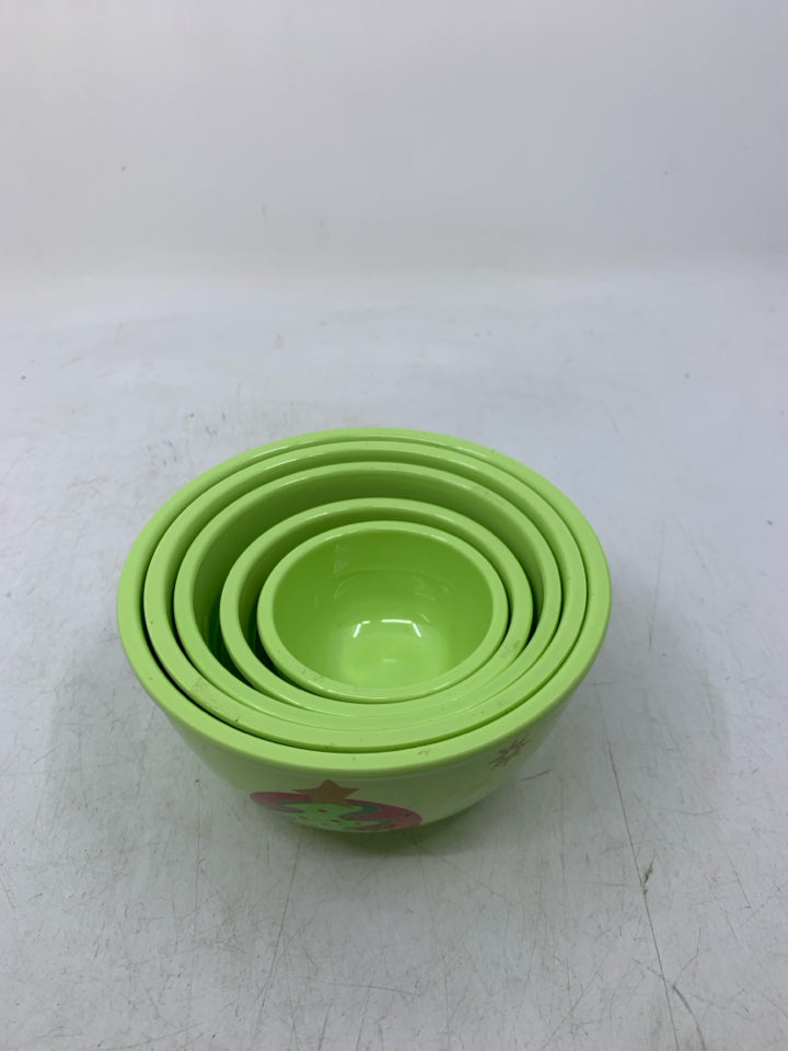 LIME GREEN W/ CHRISTMAS TREES 5 NESTING.