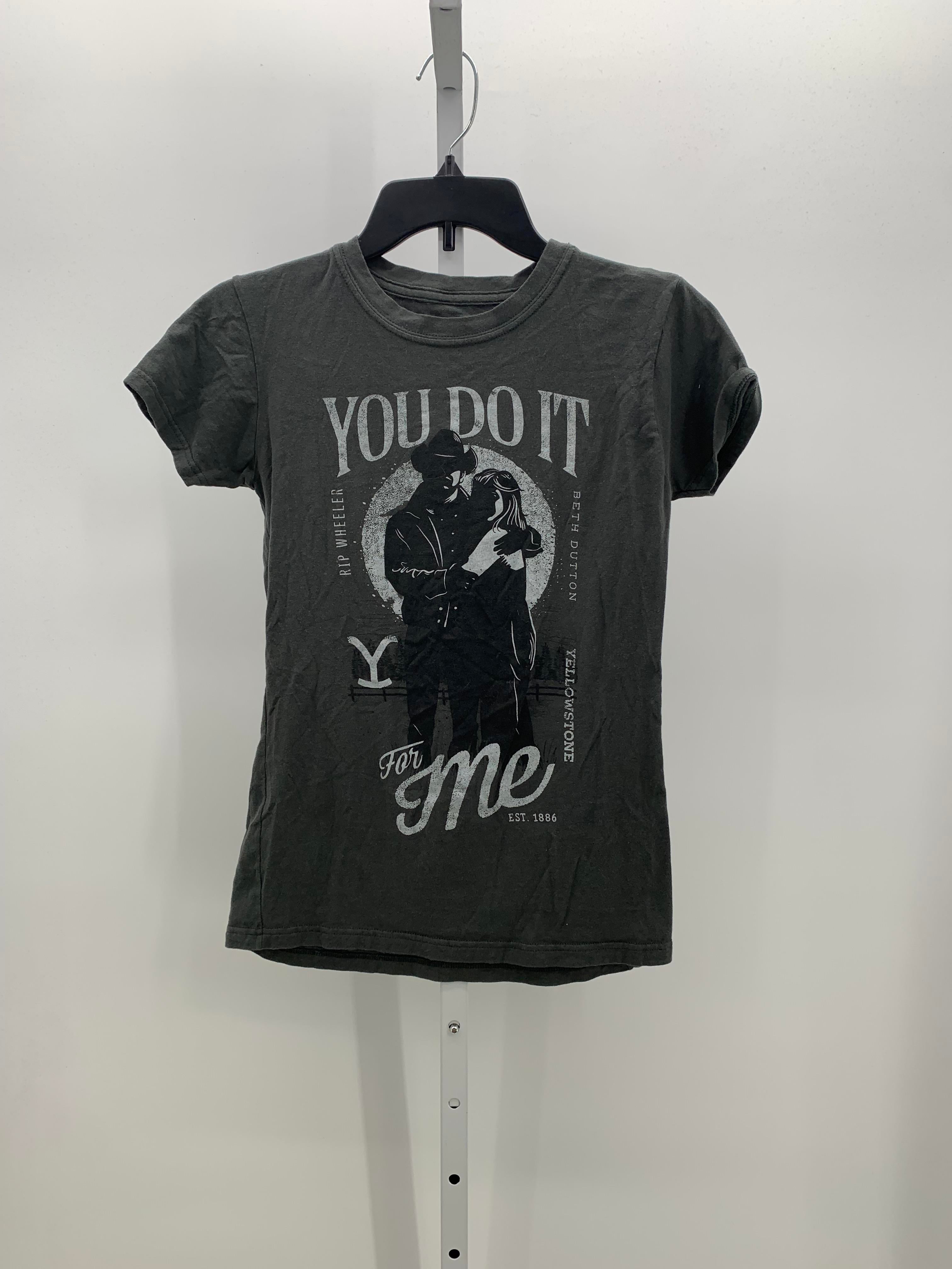 Size Small Juniors Short Sleeve Shirt