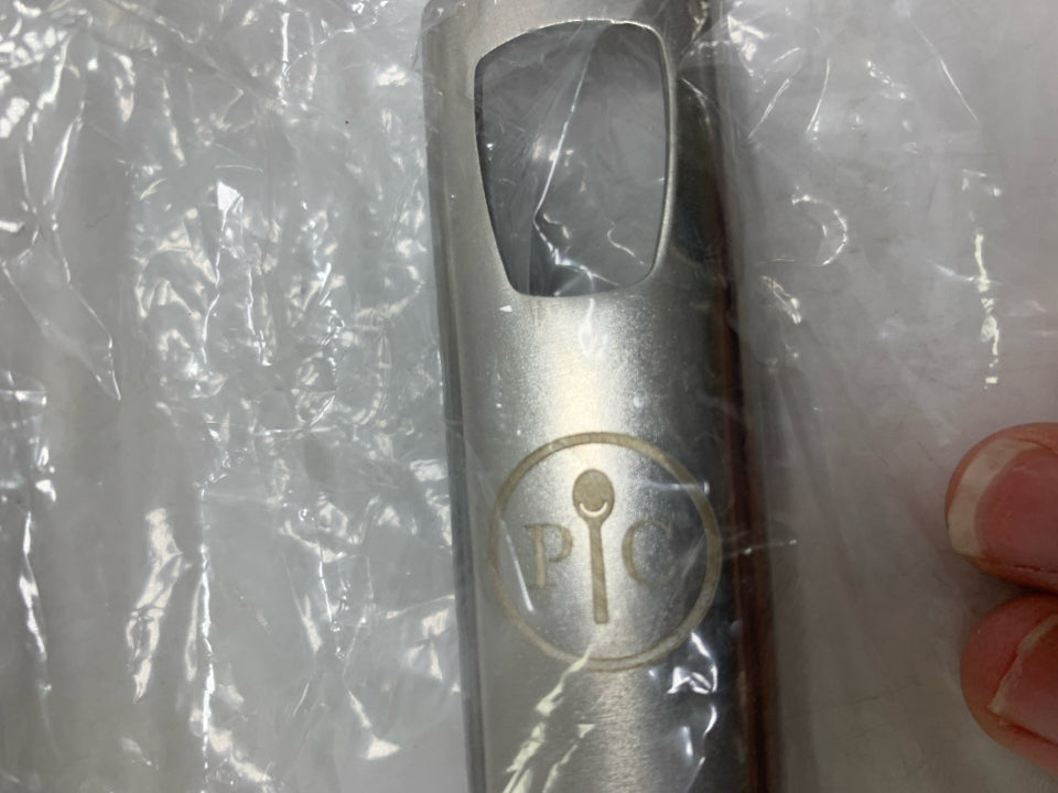 IN SMALL GRILL PAN W/ REMOVABLE HANDLE.