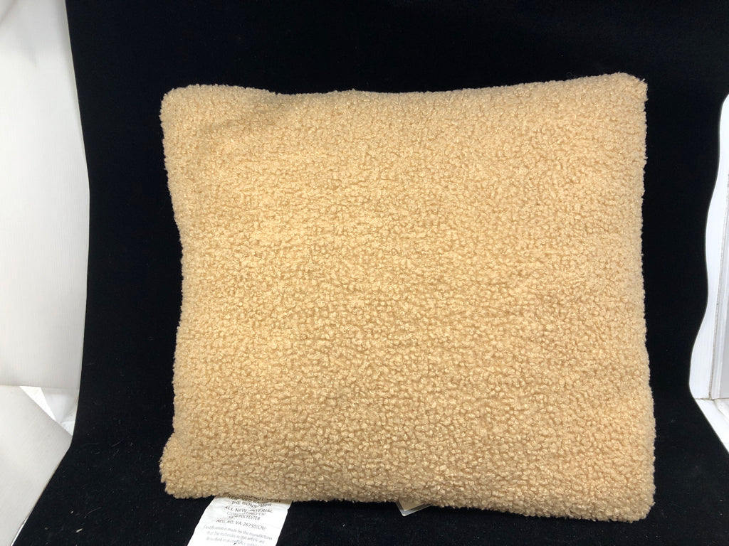 TAN PLUSH SQUARE PILLOW.