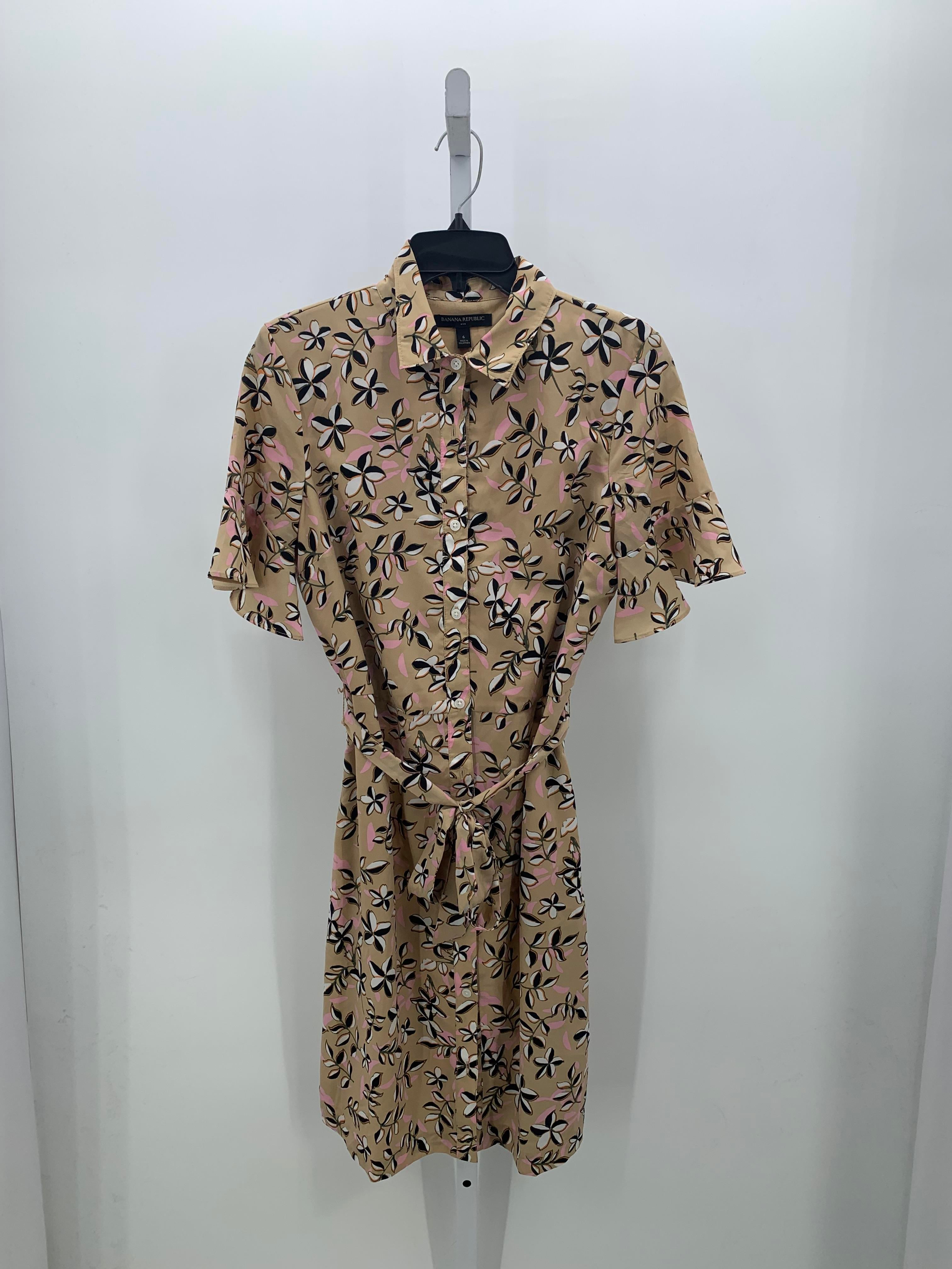 Banana Republic Size 6 Misses Short Sleeve Dress