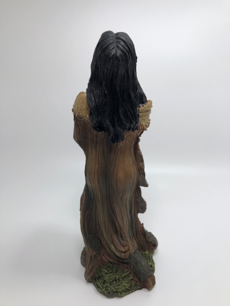 NATIVE AMERICAN MOTHER/BABY FIGURINE.