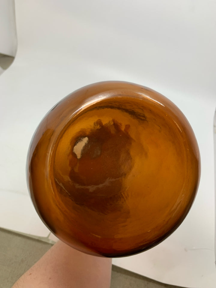 LARGE GLASS UNEVEN SHAPE VASE.