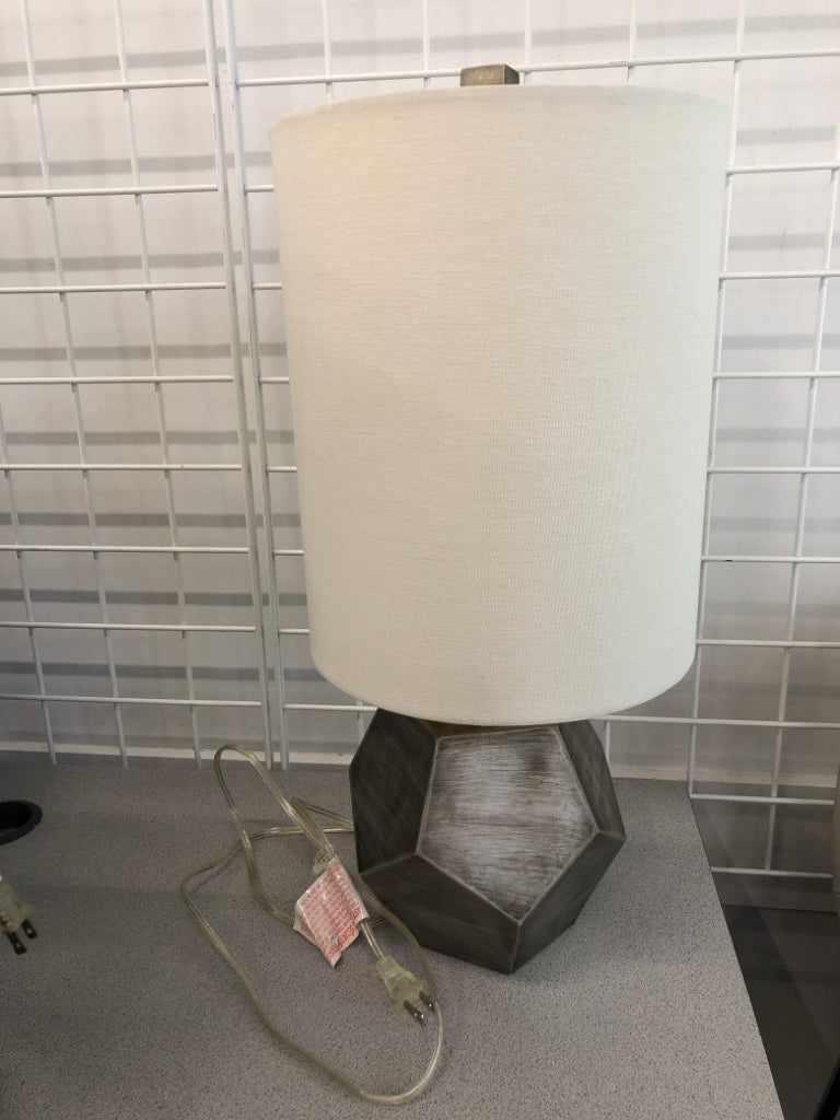 GEOMETRIC GRAY BRUSHED LAMP W/LONG SHADE.