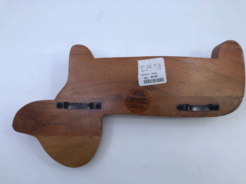 3 HOOKS WOOD LONG DOG.
