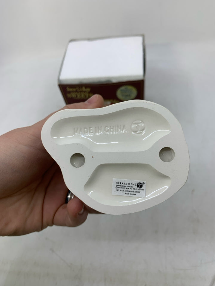 NIB SNOW VILLAGE SIDEWALK SWEETS STREET VENDOR DEP 56.