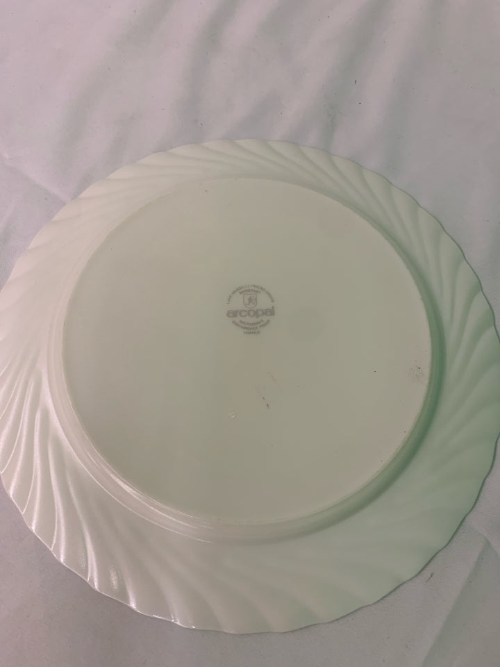 BLUE FLORAL SERVING PLATE.