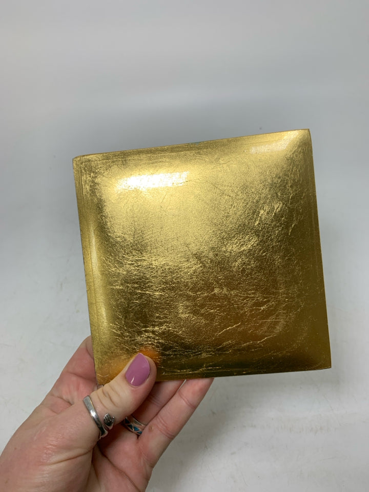 SMALL GLASS SQUARE PLATE W/ YELLOW BIRD.