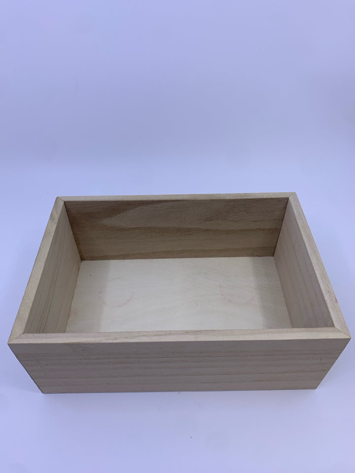 WOOD COCA-COLA STORAGE CRATE.
