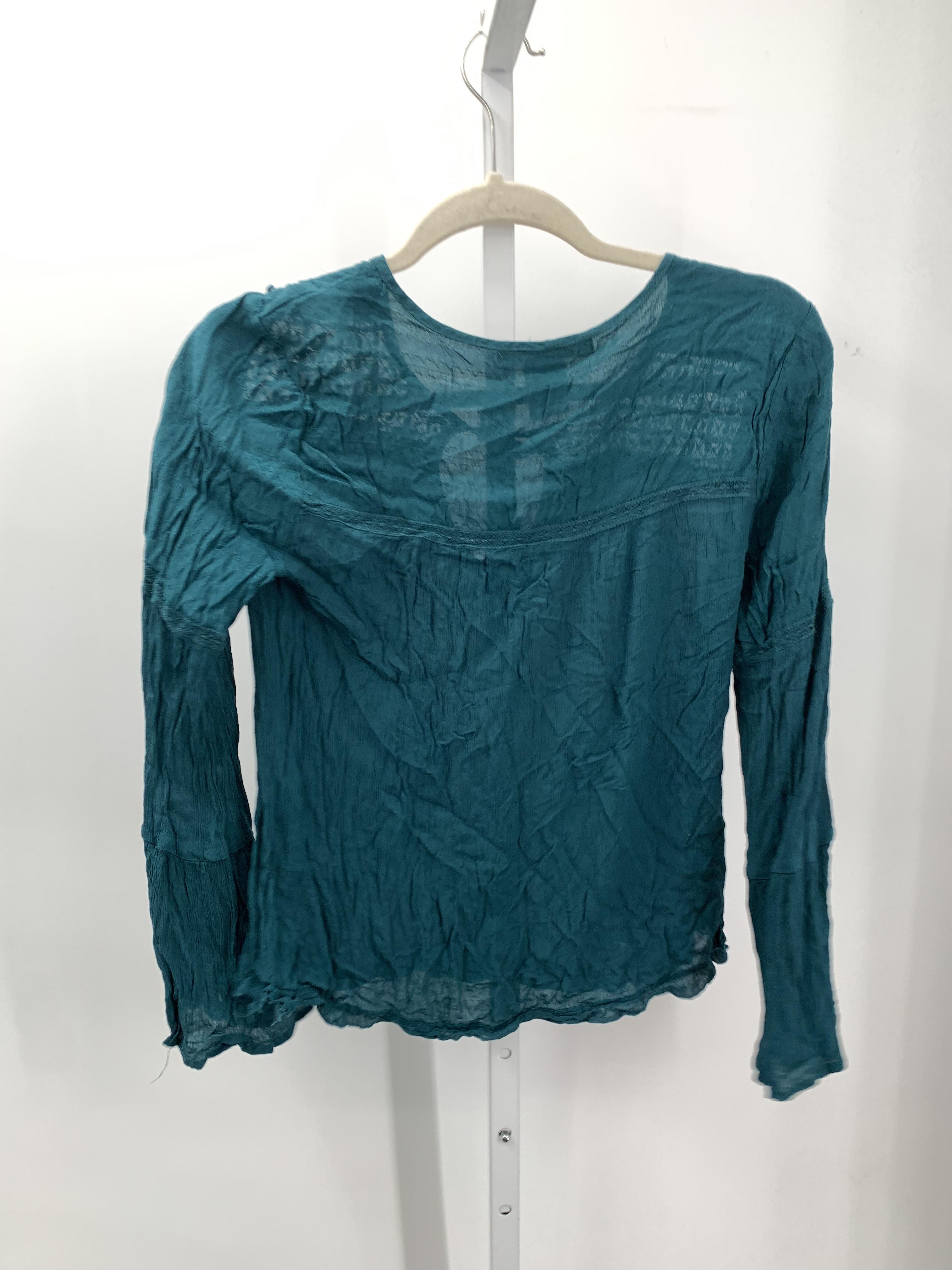 American Rag-cie Size Small Juniors 3/4 Sleeve Shirt