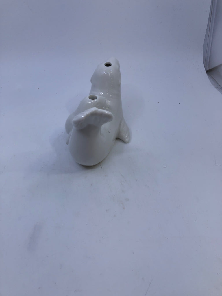 SEAL OIL LAMP.