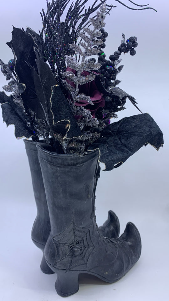 WITCH BOOTS W/BLACK FAUX BOUQUET.