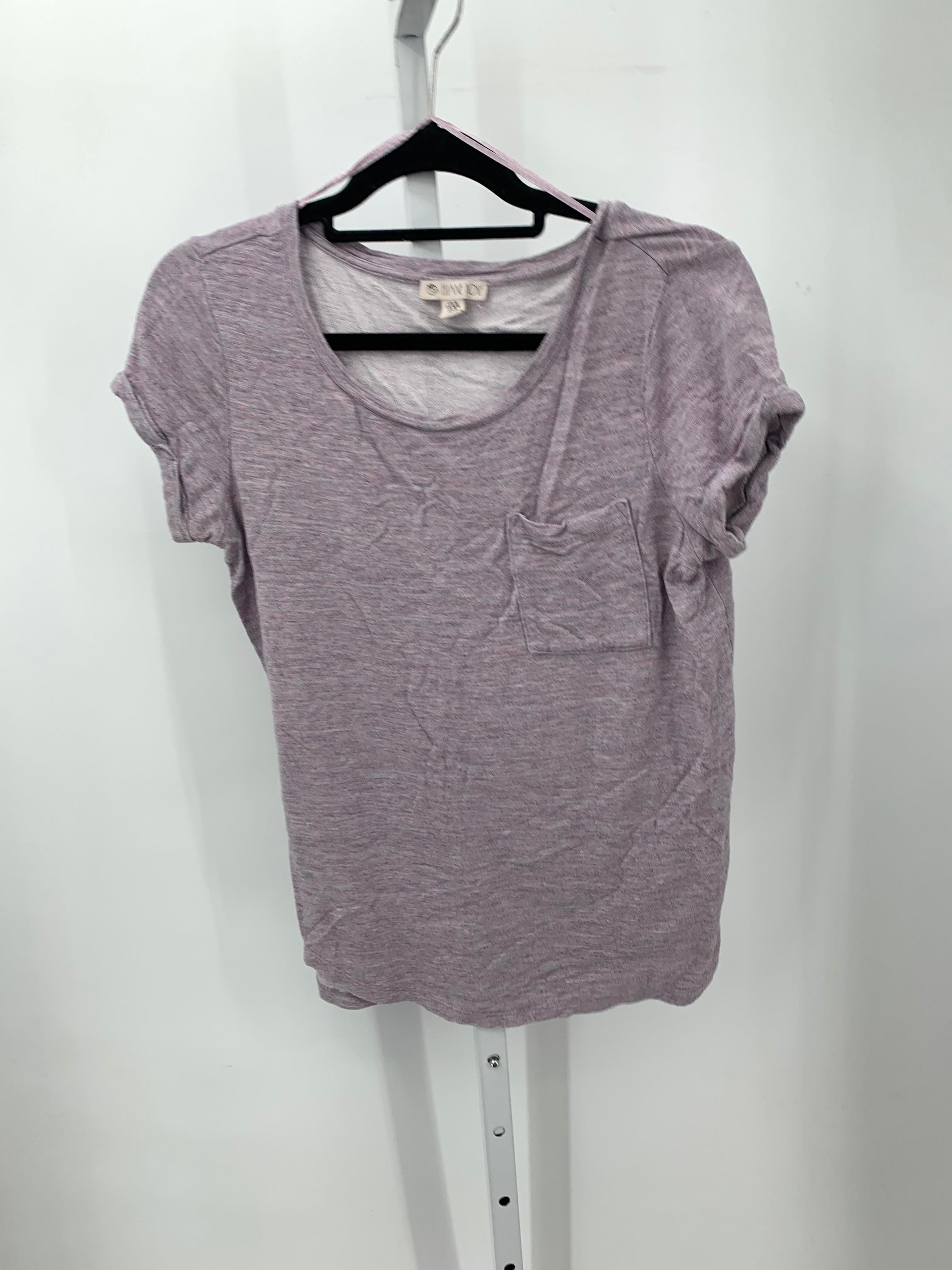 Size Medium Misses Short Sleeve Shirt