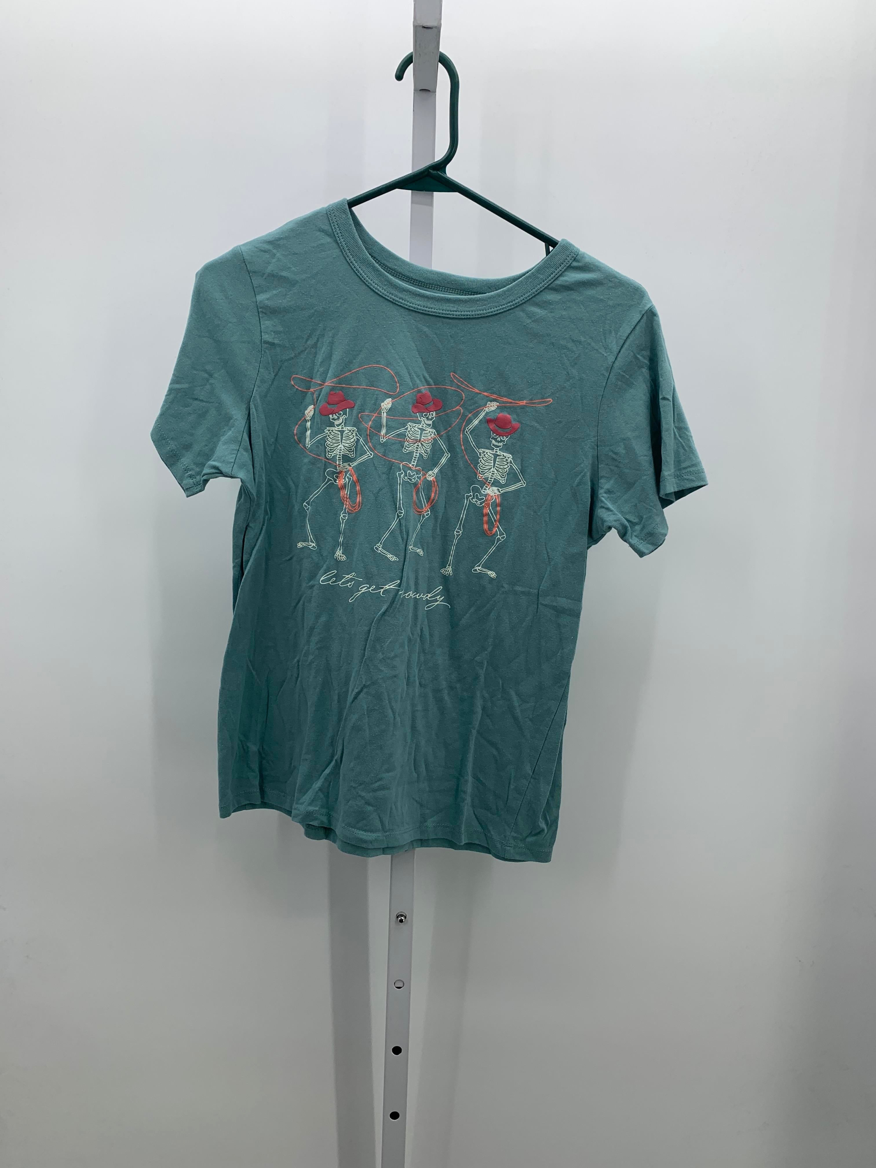 Size Small Juniors Short Sleeve Shirt