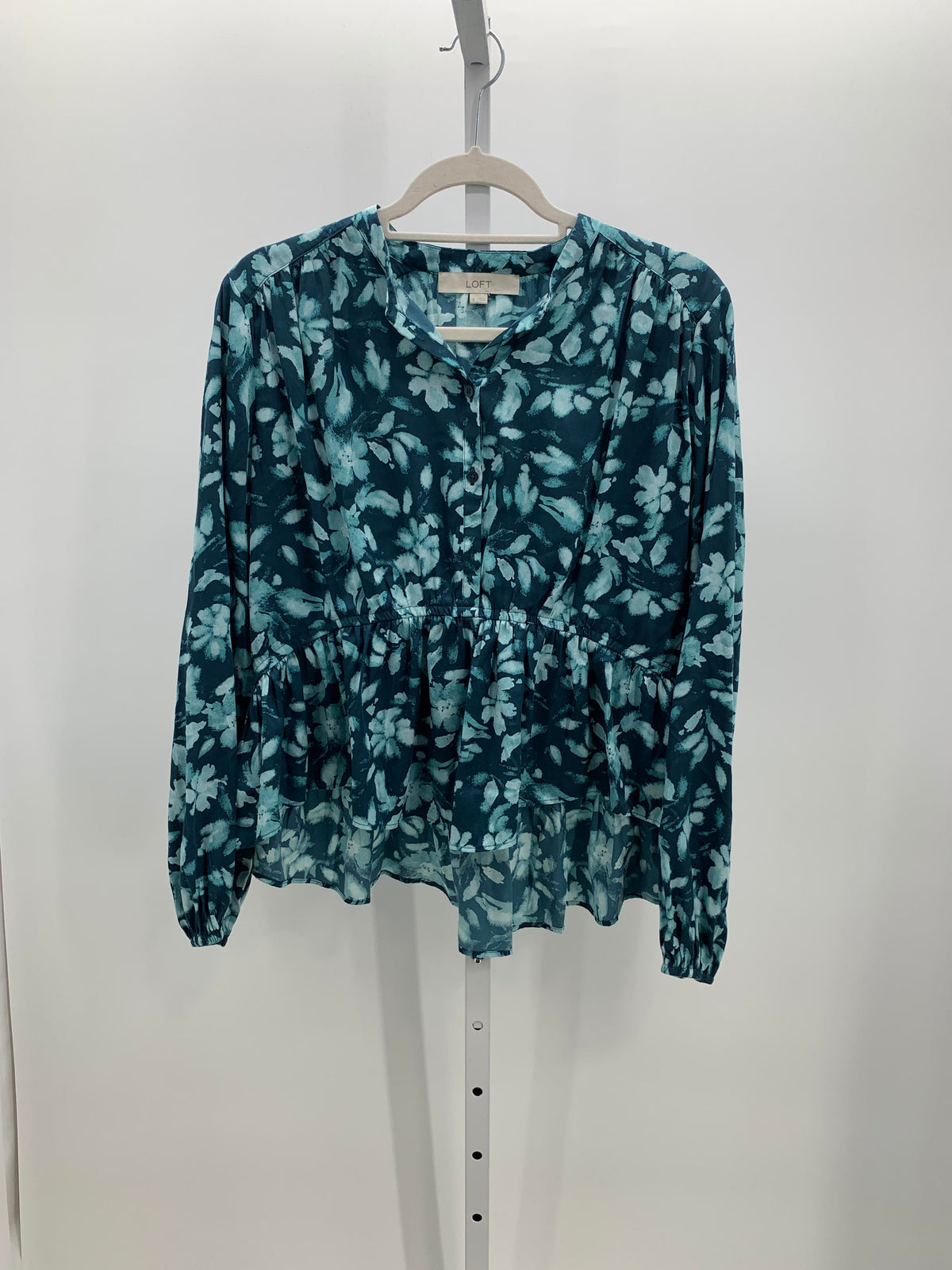Loft Size 8 Misses Long Sleeve Shirt
